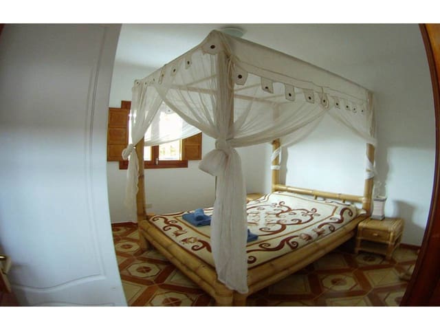 15 sypialnia Mieszkanie na sprzedaż w Lajares, La Oliva z basenem garażem - 934 500 € (Ref: 8229033)