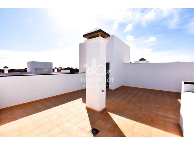 2 bedroom Flat for sale in Corralejo with pool garage - € 245,000 (Ref: 9478528)