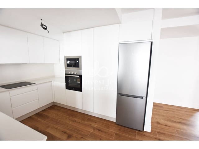 2 bedroom Flat for sale in Corralejo with pool garage - € 245,000 (Ref: 9478528)