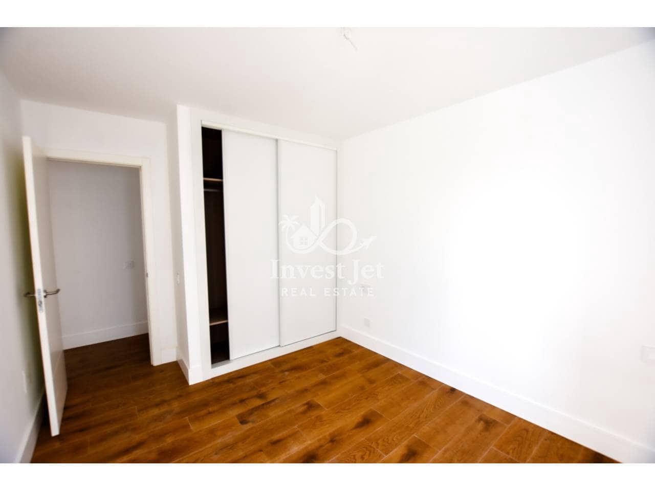 2 makuuhuone Asunto myytävänä paikassa Corralejo mukana uima-altaan 
autotalli - 329 000 € (Ref: 9478528)