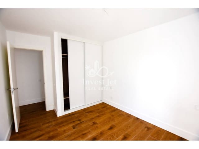 2 bedroom Flat for sale in Corralejo with pool garage - € 245,000 (Ref: 9478528)