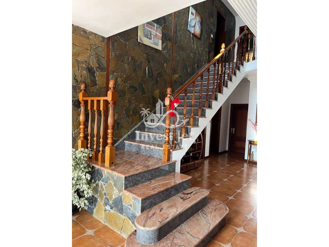 8 sovrum Villa till salu i El Roque med pool garage - 1 500 000 € (Ref: 9627134)