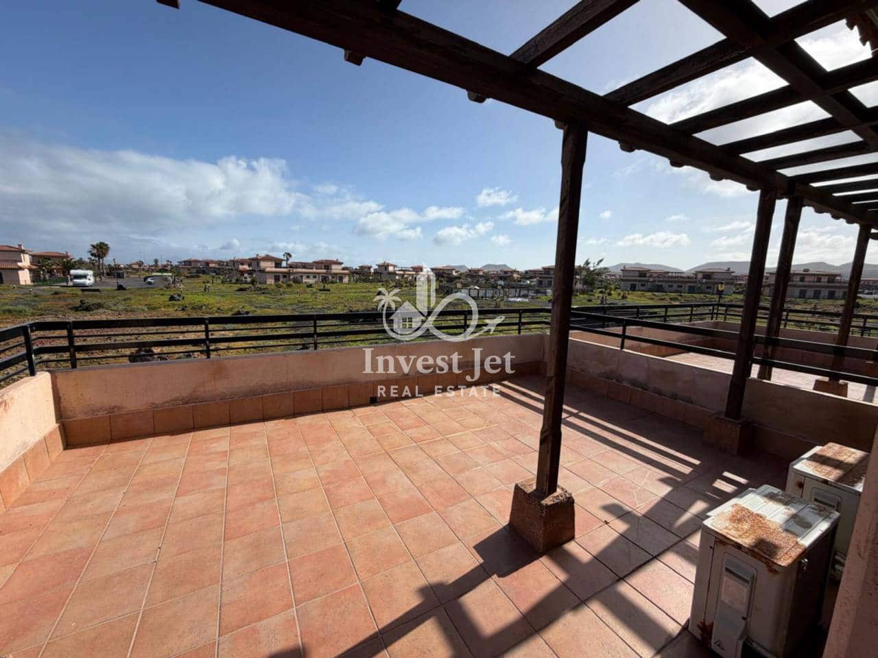 2 slaapkamer Villa te koop in Lajares met zwembad garage - € 205.000 (Ref: 9651025)