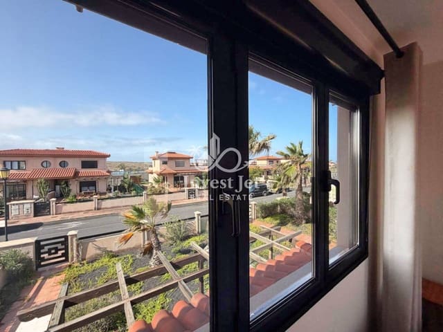 2 chambre Villa/Maison à vendre à Lajares, La Oliva avec piscine garage - 205 000 € (Ref: 9651025)