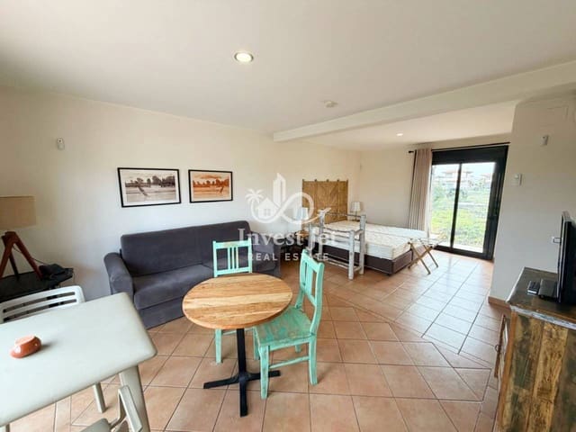 1 soverom Villa til salgs i Lajares, La Oliva med svømmebasseng garasje - € 169 000 (Ref: 9651026)