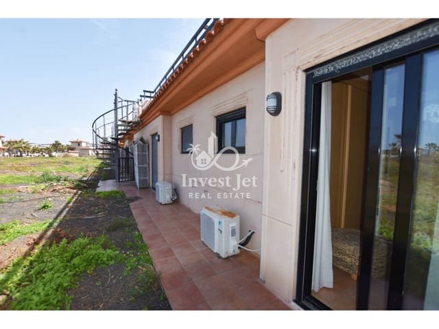 1 soveværelse Villa til salg i Lajares, La Oliva med swimmingpool garage - € 169.000 (Ref: 9651026)