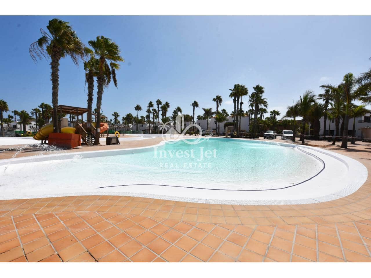 1 bedroom Apartment for sale in La Oliva with pool - € 207,500 (Ref: 9706056)