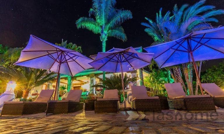 8 bedroom Villa for sale in Alhaurin el Grande with pool - € 2,500,000 (Ref: 8174109)