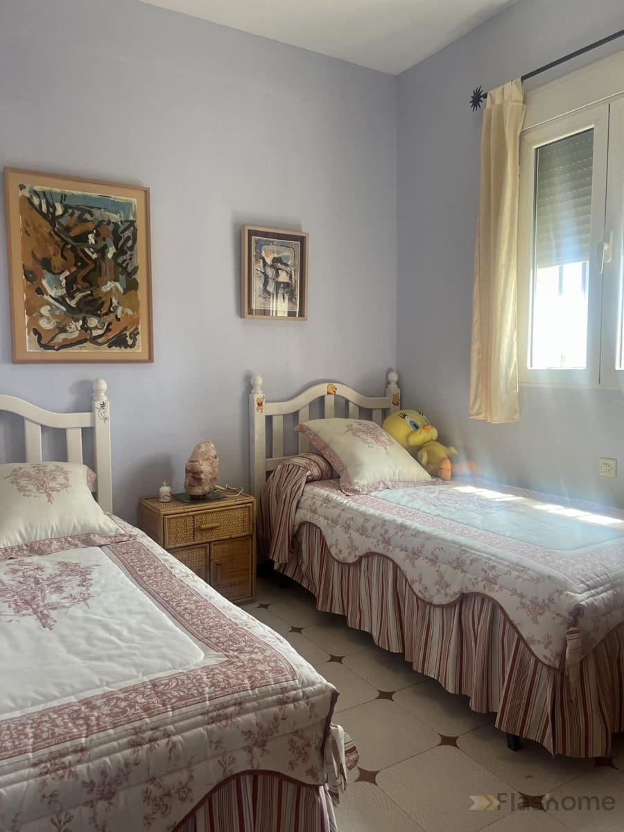 5 bedroom Villa for sale in Don Benito with pool - € 350,000 (Ref: 9848304)