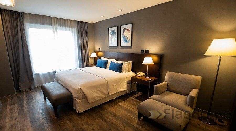 90 soverom Hotell til salgs i Valencia by - € 8 900 000 (Ref: 9848307)