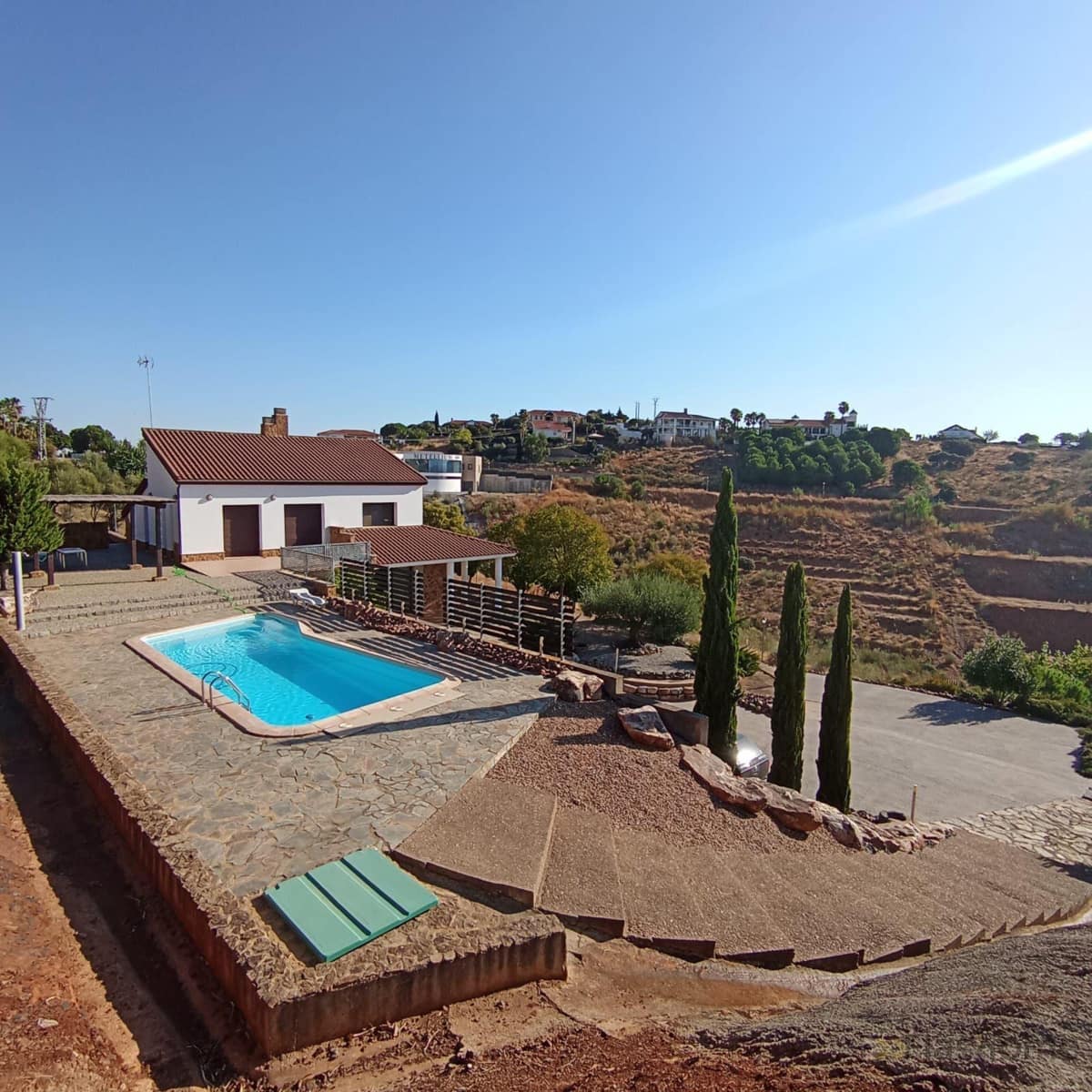 3 bedroom Villa for sale in Medellin with pool - € 450,000 (Ref: 9848308)