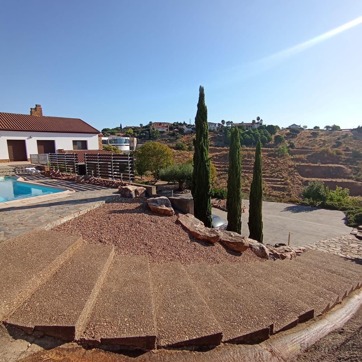 3 bedroom Villa for sale in Medellin with pool - € 450,000 (Ref: 9848308)