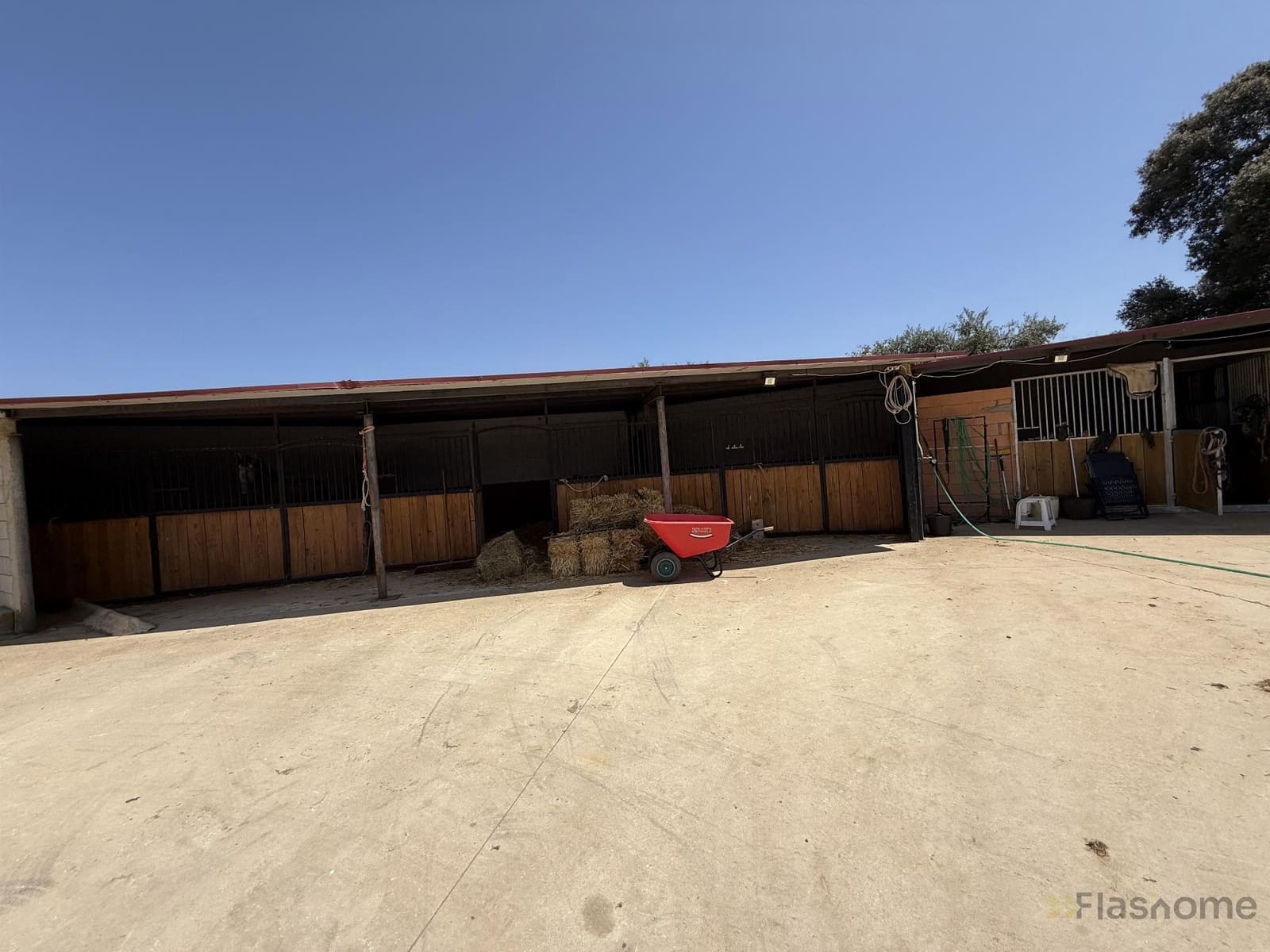 3 bedroom Finca/Country House for sale in San Pedro de Merida with garage - € 477,000 (Ref: 9848310)