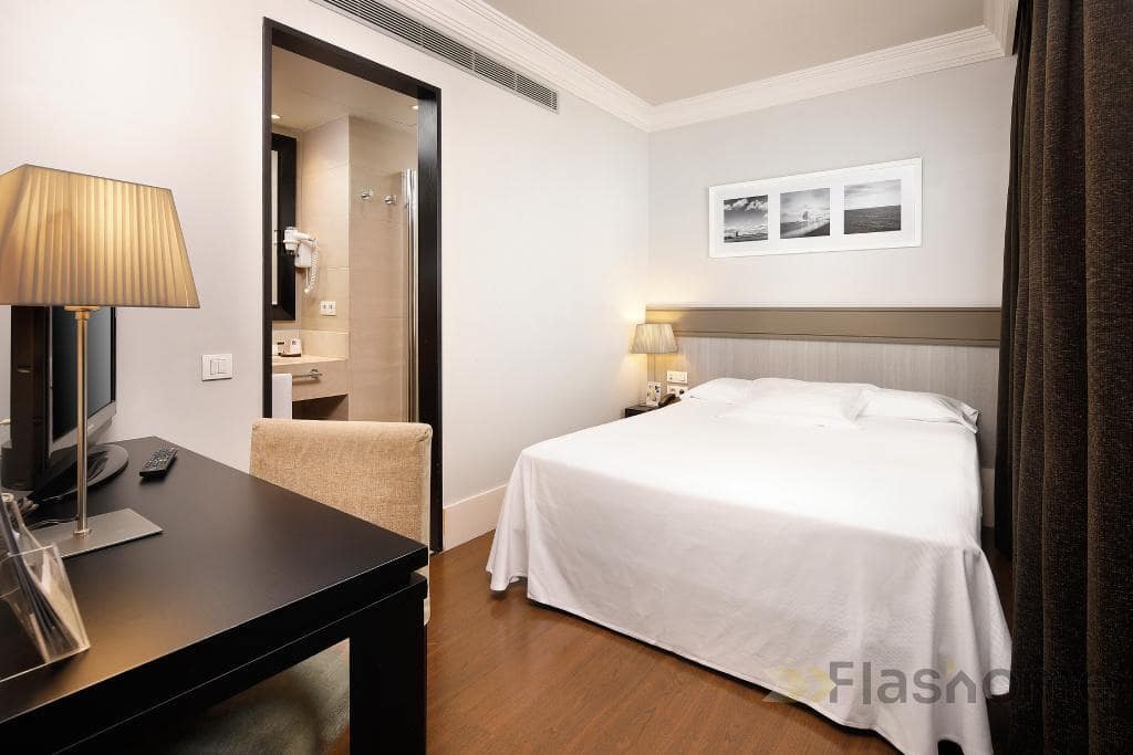 38 bedroom Hotel for sale in Valladolid city - € 2,500,000 (Ref: 9848320)