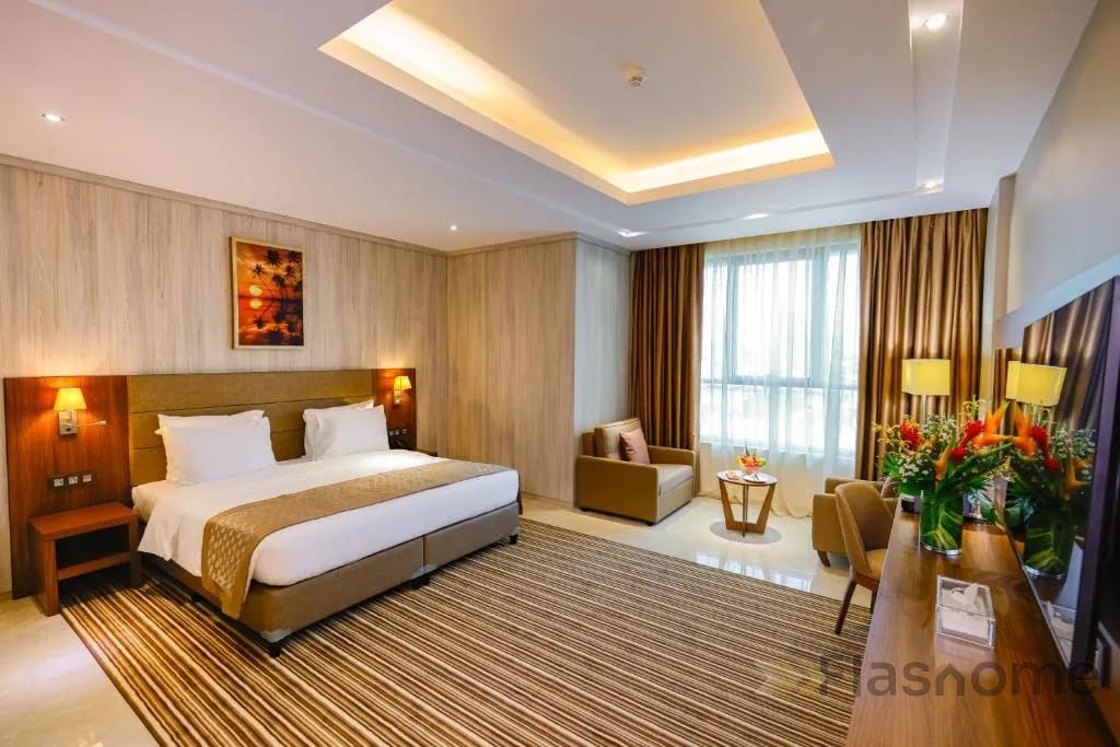 130 bedroom Hotel for sale in Zamora city with pool - € 6,000,000 (Ref: 9856256)