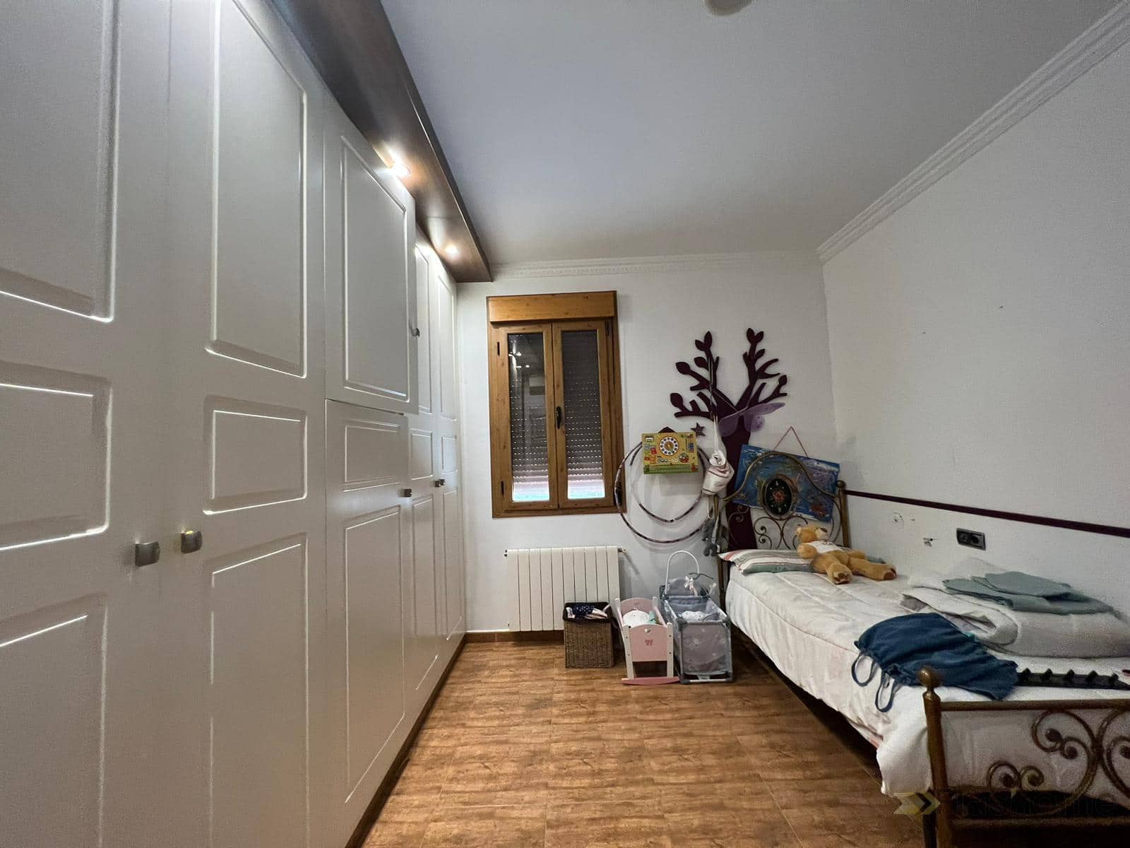 Chalet de 3 habitaciones en Medellín en venta con piscina garaje - 420.000 € (Ref: 9902443)