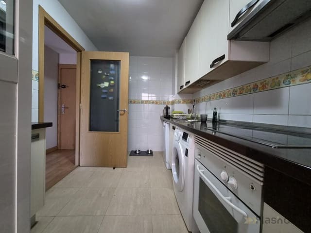 3 bedroom Flat for sale in Gol Guadiana, Badajoz city with garage - € 140,000 (Ref: 9986128)