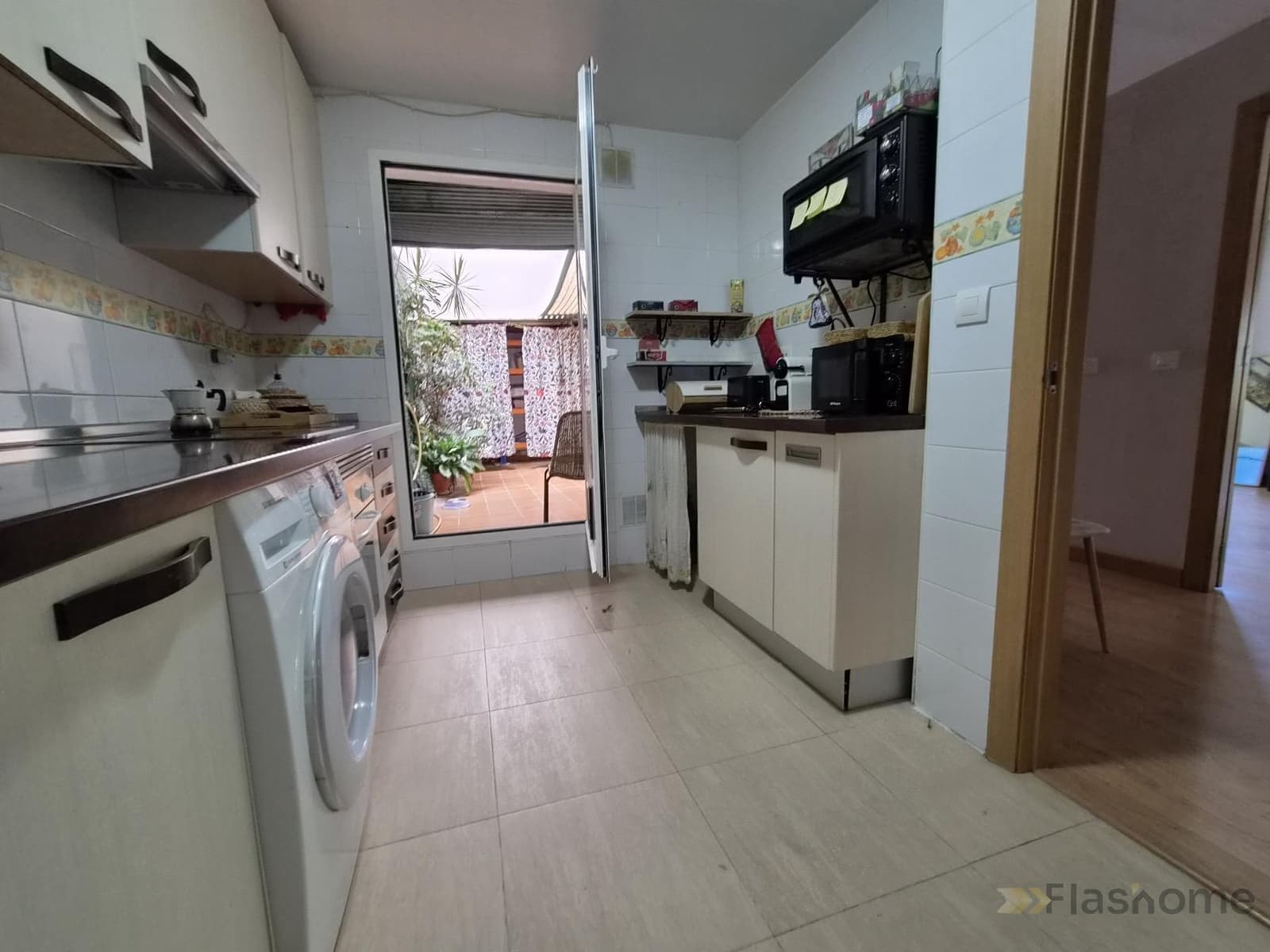 3 bedroom Flat for sale in Badajoz city with garage - € 140,000 (Ref: 9986128)