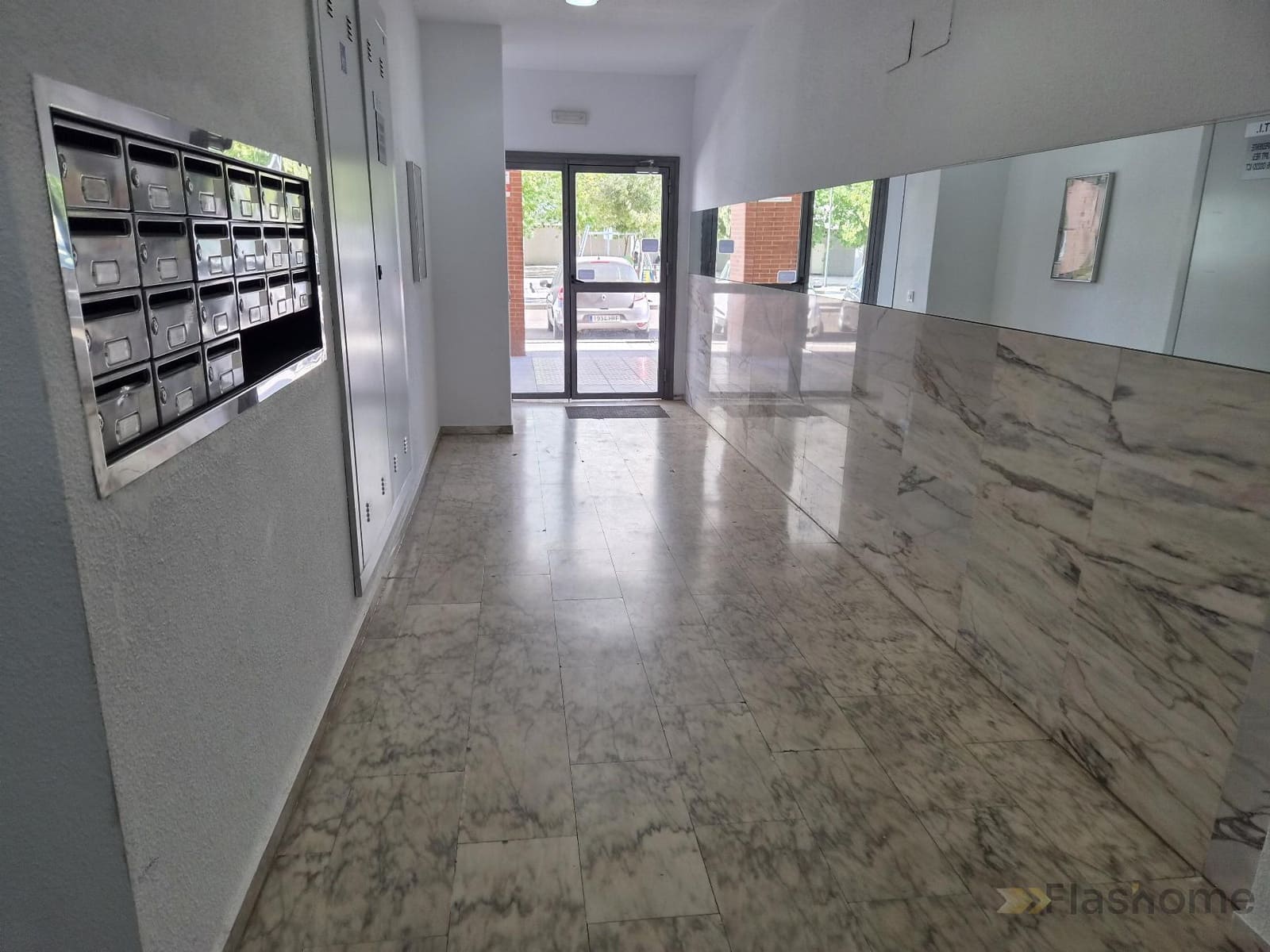 3 bedroom Flat for sale in Badajoz city with garage - € 140,000 (Ref: 9986128)