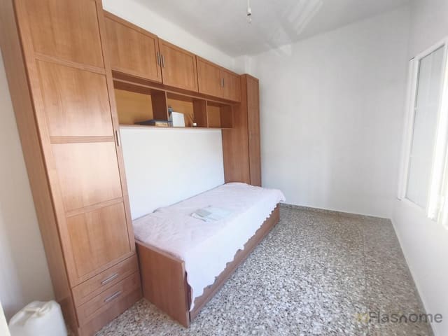 3 bedroom Flat for sale in San Roque - Ronda Norte, Badajoz city - € 99,999 (Ref: 9986130)