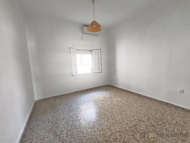 3 bedroom Flat for sale in San Roque - Ronda Norte, Badajoz city - € 99,999 (Ref: 9986130)