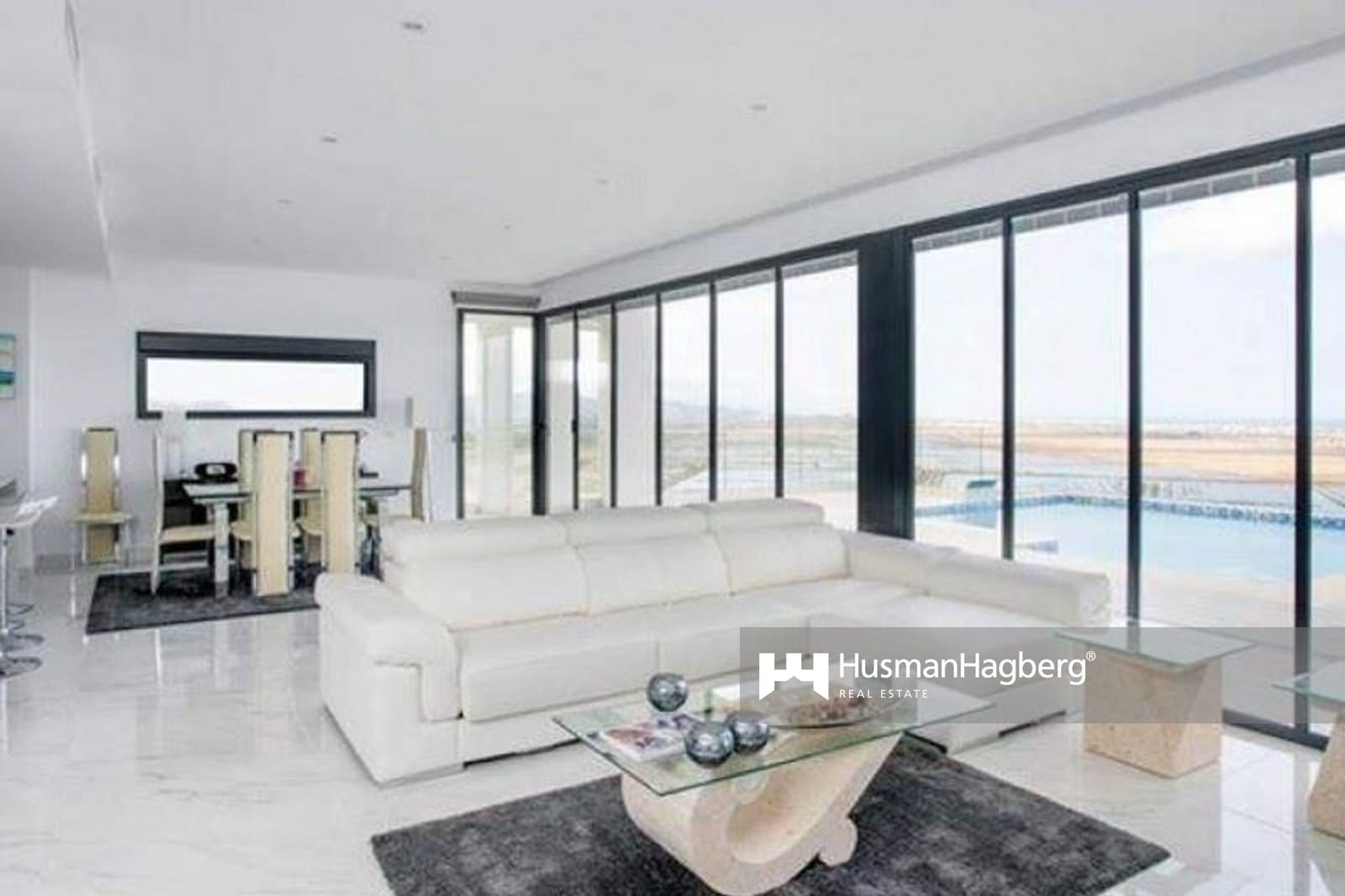 4 bedroom Villa for sale in Denia with pool - € 795,000 (Ref: 10008199)