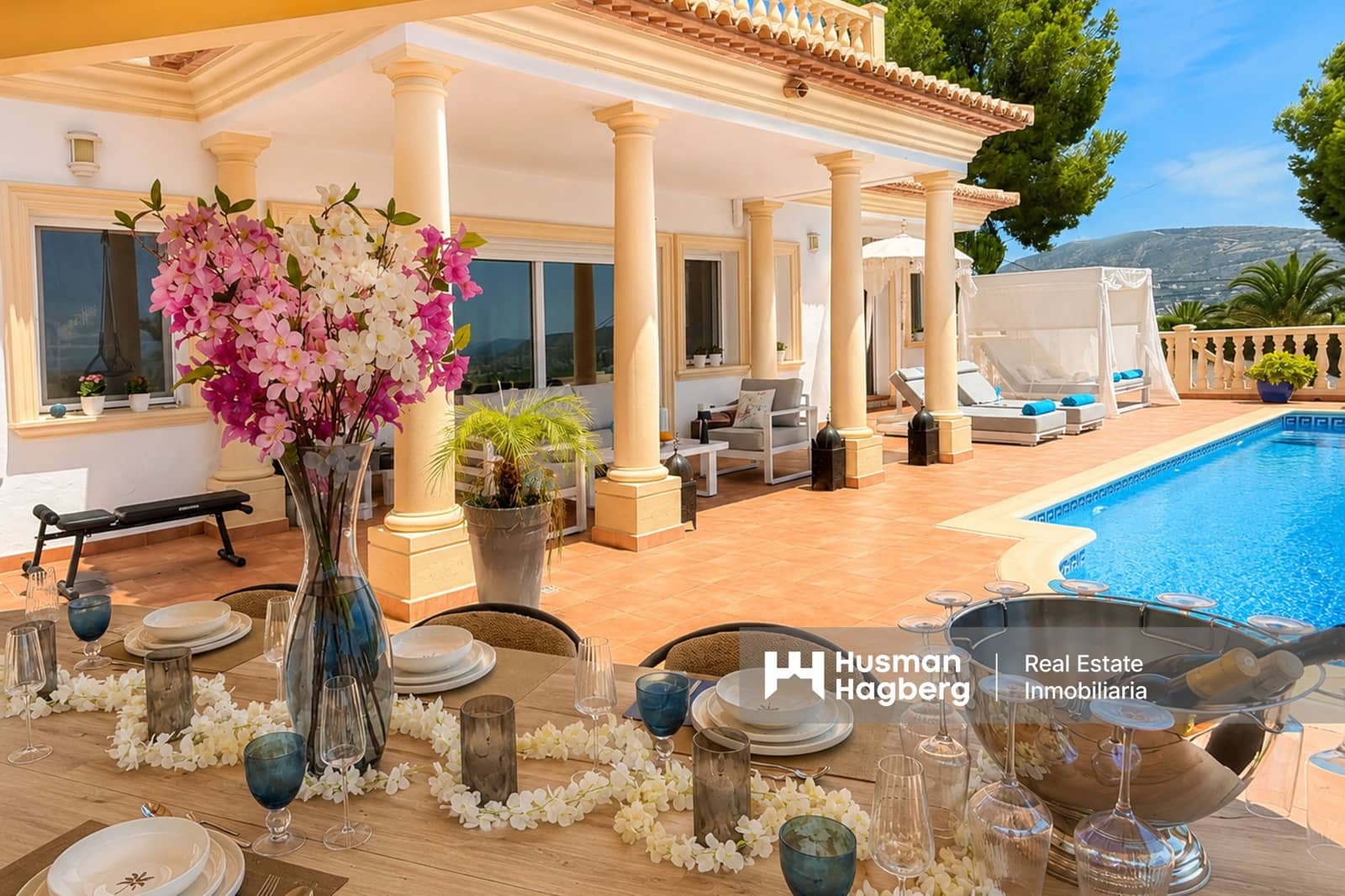 4 slaapkamer Villa te koop in Moraira met zwembad - € 1.565.000 (Ref: 10008208)