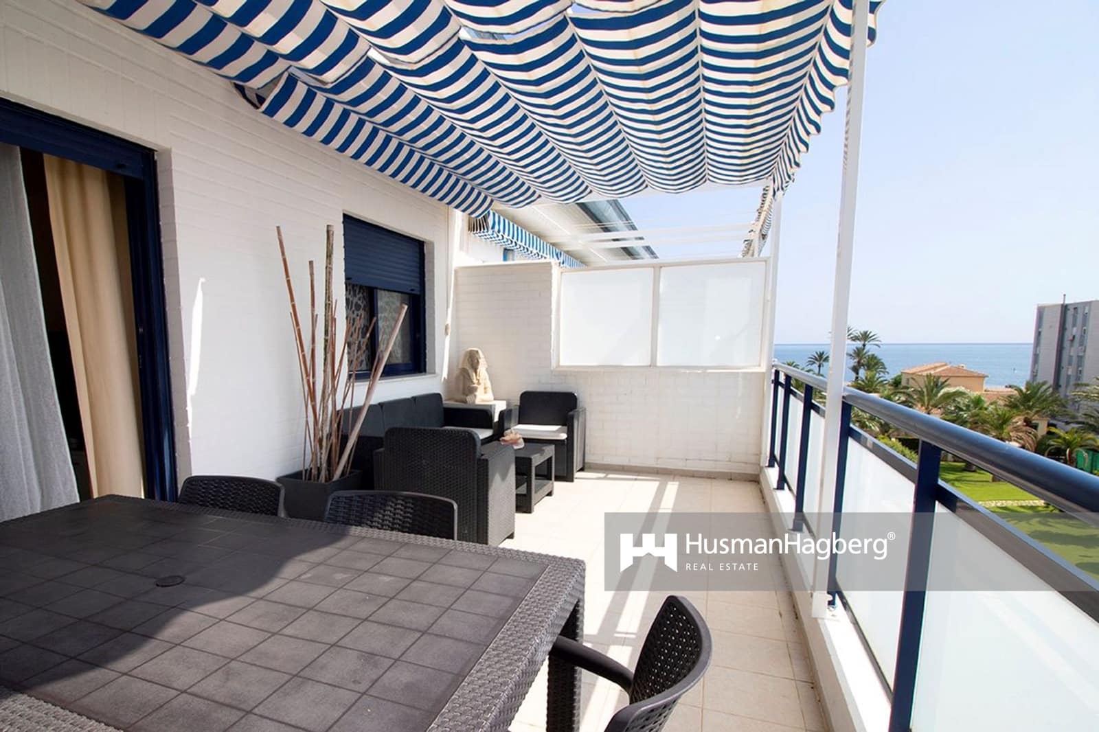 3 bedroom Apartment for sale in Denia with pool - € 485,000 (Ref: 10010155)