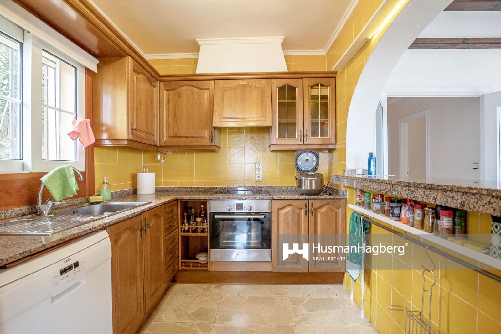 5 bedroom Villa for sale in Denia with pool - € 876,000 (Ref: 10020080)