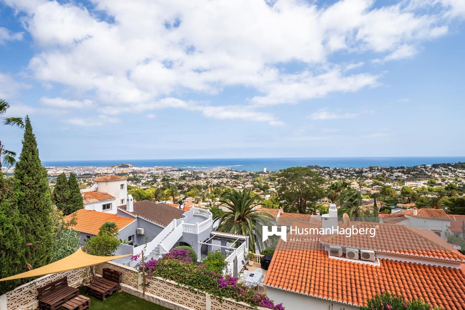 5 bedroom Villa for sale in Denia with pool - € 876,000 (Ref: 10020080)