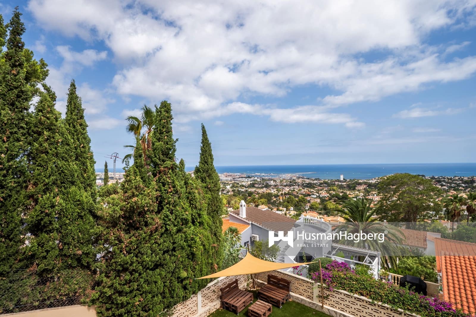 5 bedroom Villa for sale in Denia with pool - € 876,000 (Ref: 10020080)