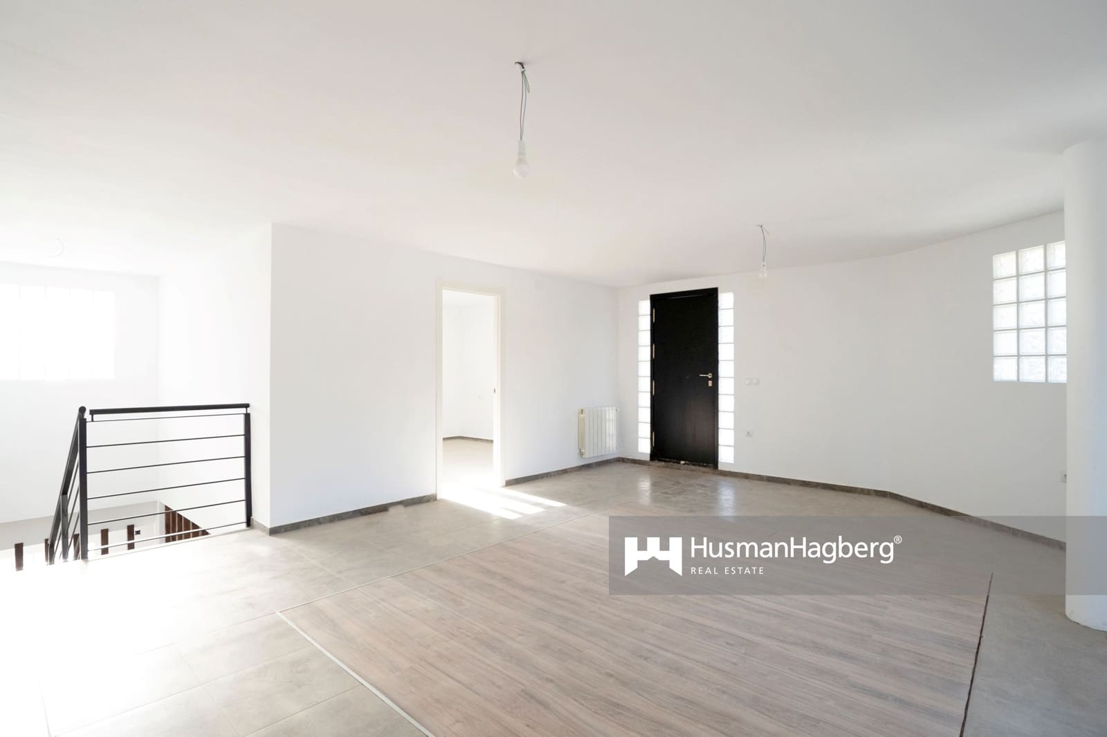 Chalet de 4 habitaciones en La Nucia en venta con piscina - 795.000 € (Ref: 10021902)
