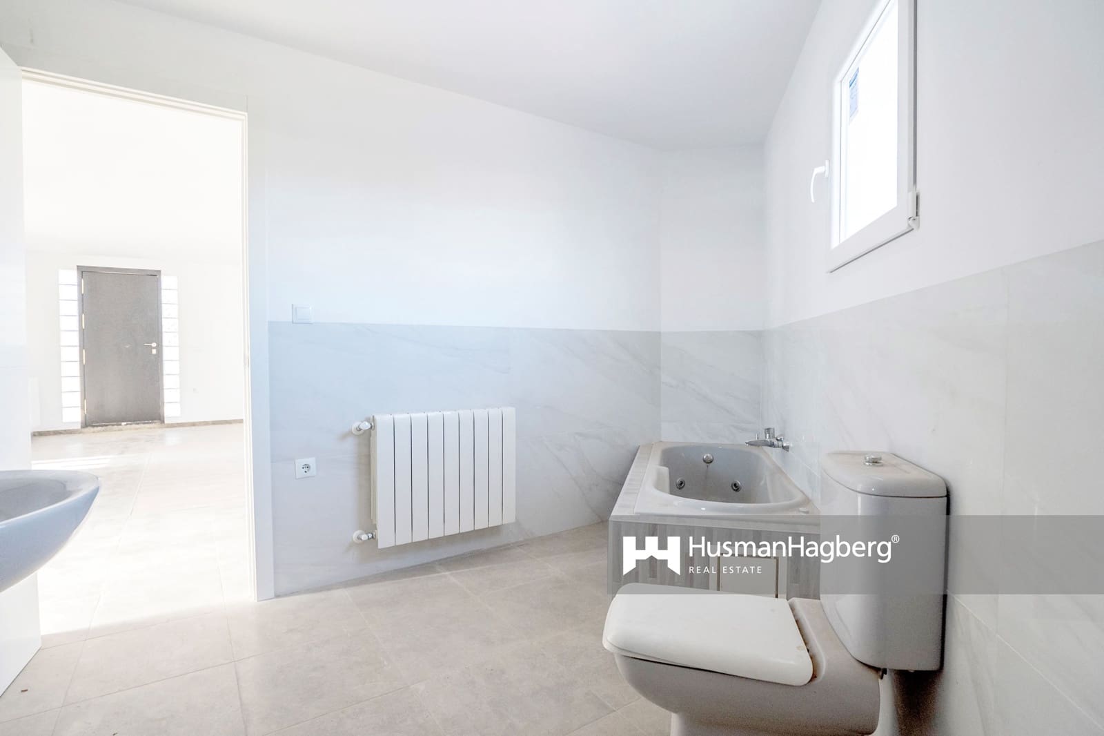 Chalet de 4 habitaciones en La Nucia en venta con piscina - 795.000 € (Ref: 10021902)