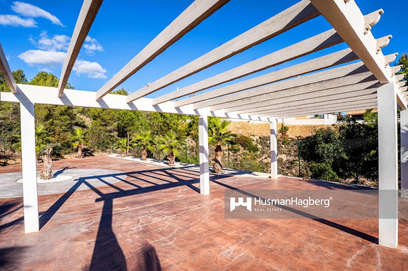 Chalet de 4 habitaciones en La Nucia en venta con piscina - 795.000 € (Ref: 10021902)