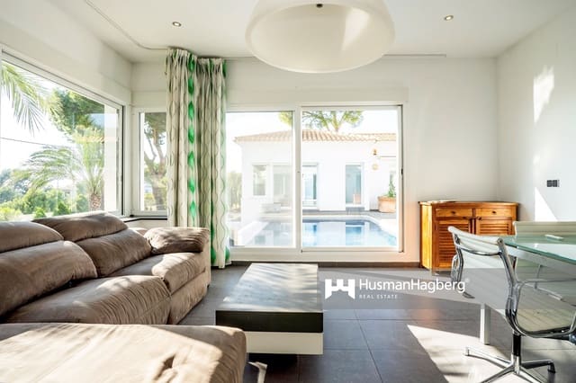 3 makuuhuone Huvila myytävänä paikassa Altea mukana uima-altaan - 1 470 000 € (Ref: 10021903)