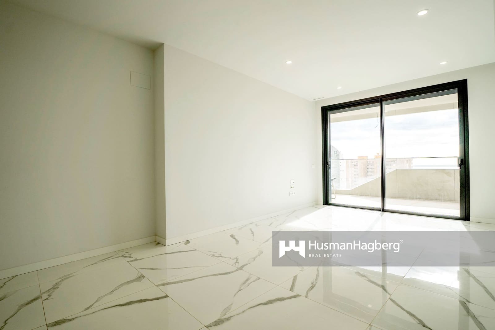 2 makuuhuone Huoneisto myytävänä paikassa Benidorm mukana uima-altaan - 535 000 € (Ref: 10023506)