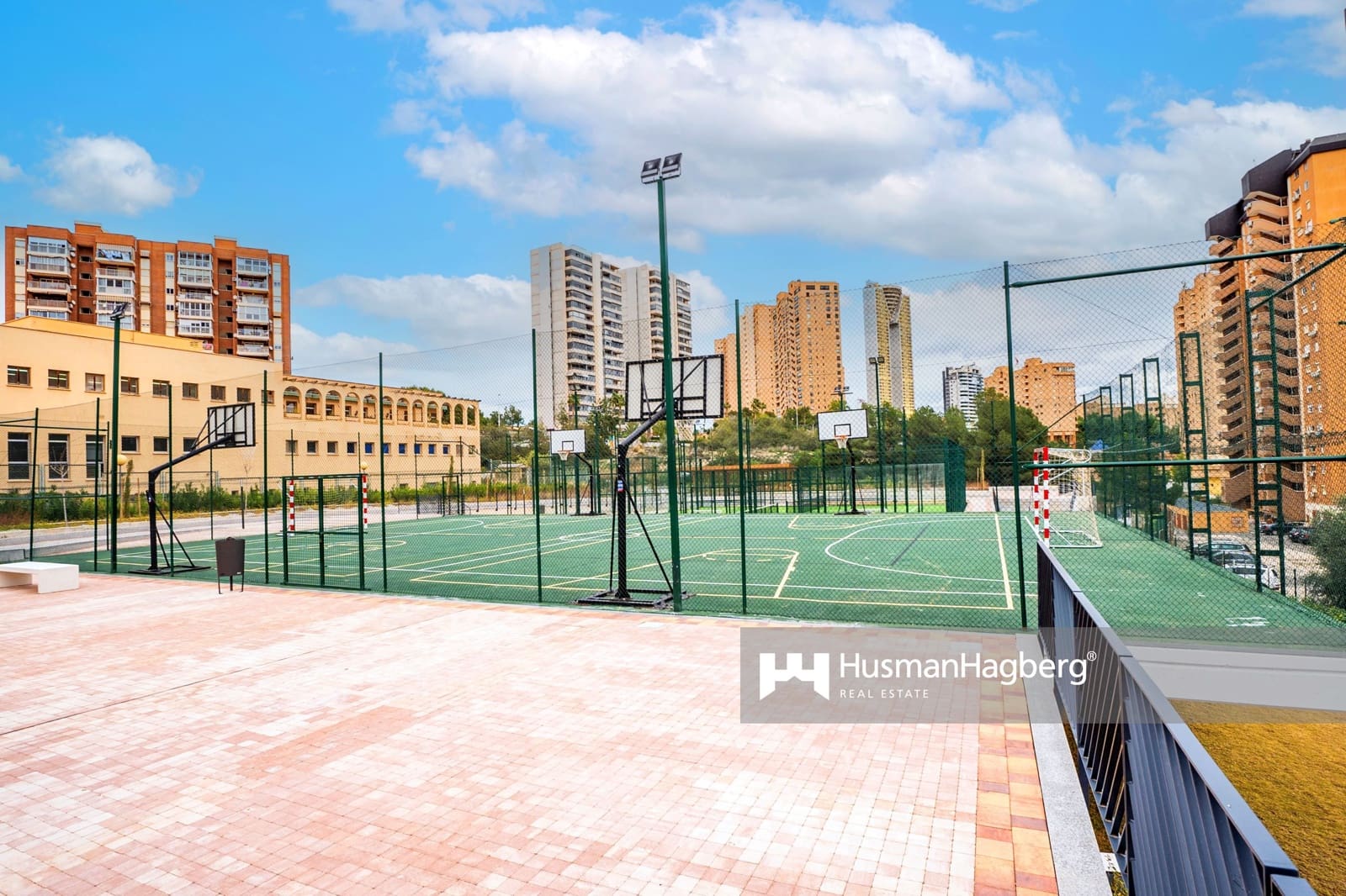 2 makuuhuone Huoneisto myytävänä paikassa Benidorm mukana uima-altaan - 535 000 € (Ref: 10023506)