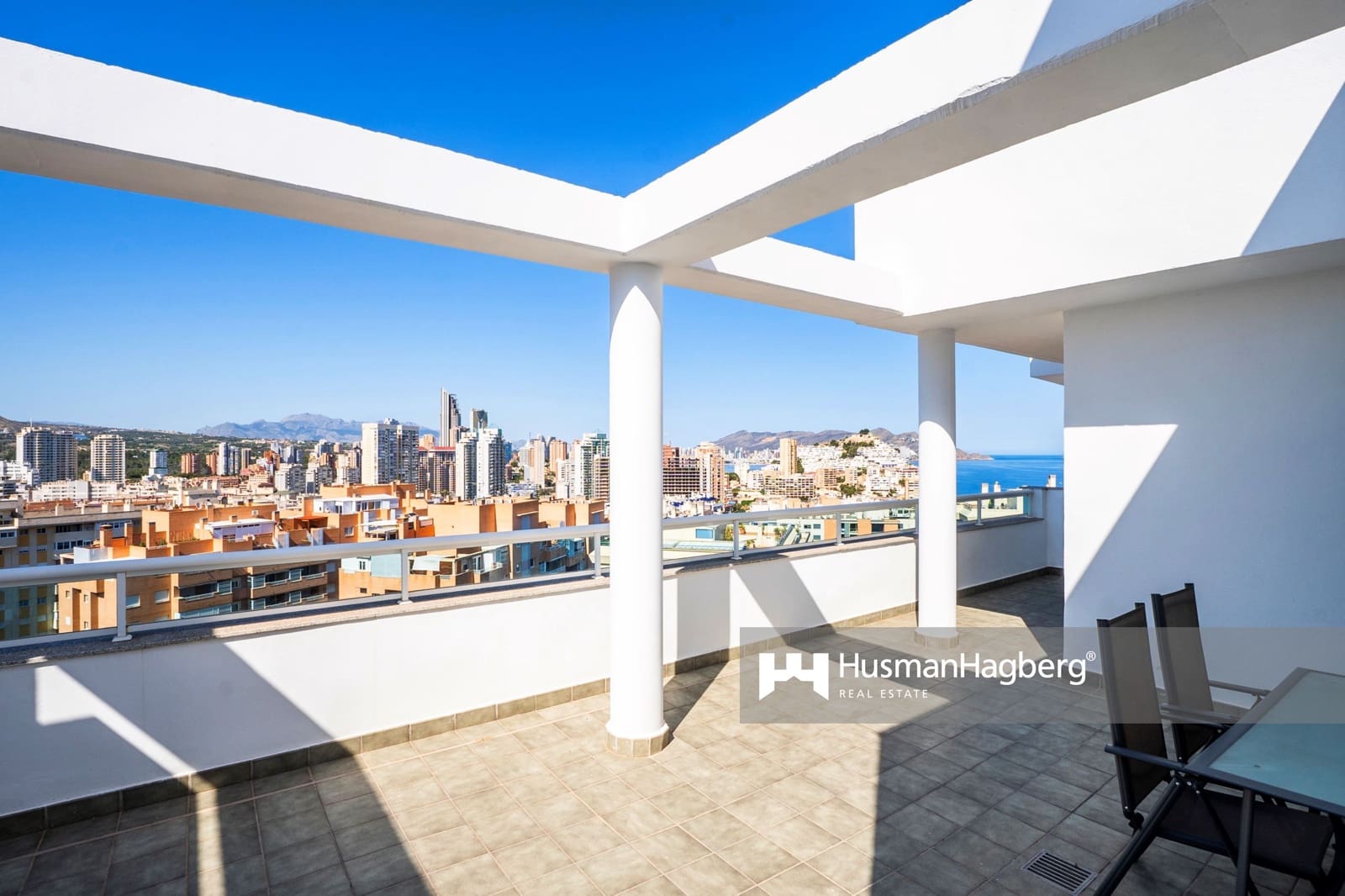 3 sovrum Lägenhet till salu i Benidorm med pool - 490 000 € (Ref: 10025027)