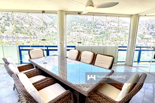 5 bedroom Villa for sale in Altea with pool - € 895,000 (Ref: 10025032)