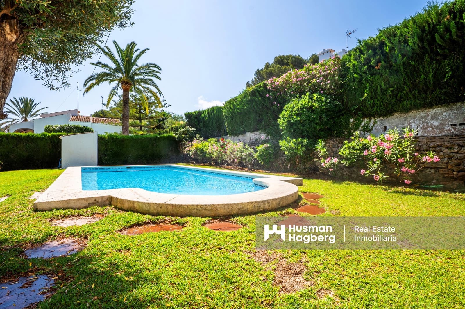Chalet de 6 habitaciones en Javea / Xàbia en venta con piscina - 850.000 € (Ref: 10029041)