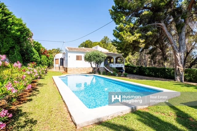 Chalet de 6 habitaciones en Montañar - El Arenal, Javea / Xàbia en venta con piscina - 850.000 € (Ref: 10029041)