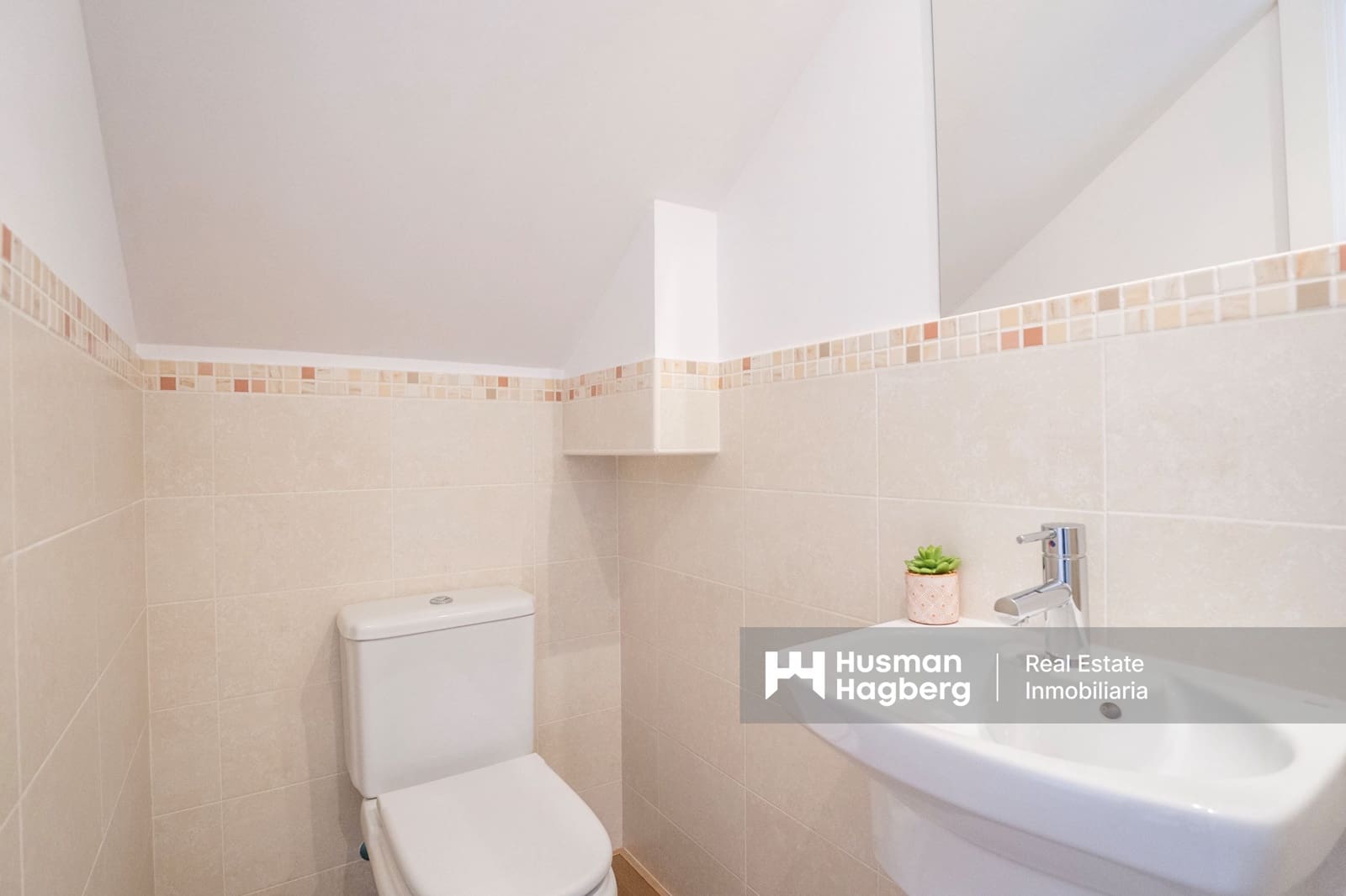 2 makuuhuone Omakotitalo myytävänä paikassa Benidorm mukana uima-altaan - 325 000 € (Ref: 10029044)