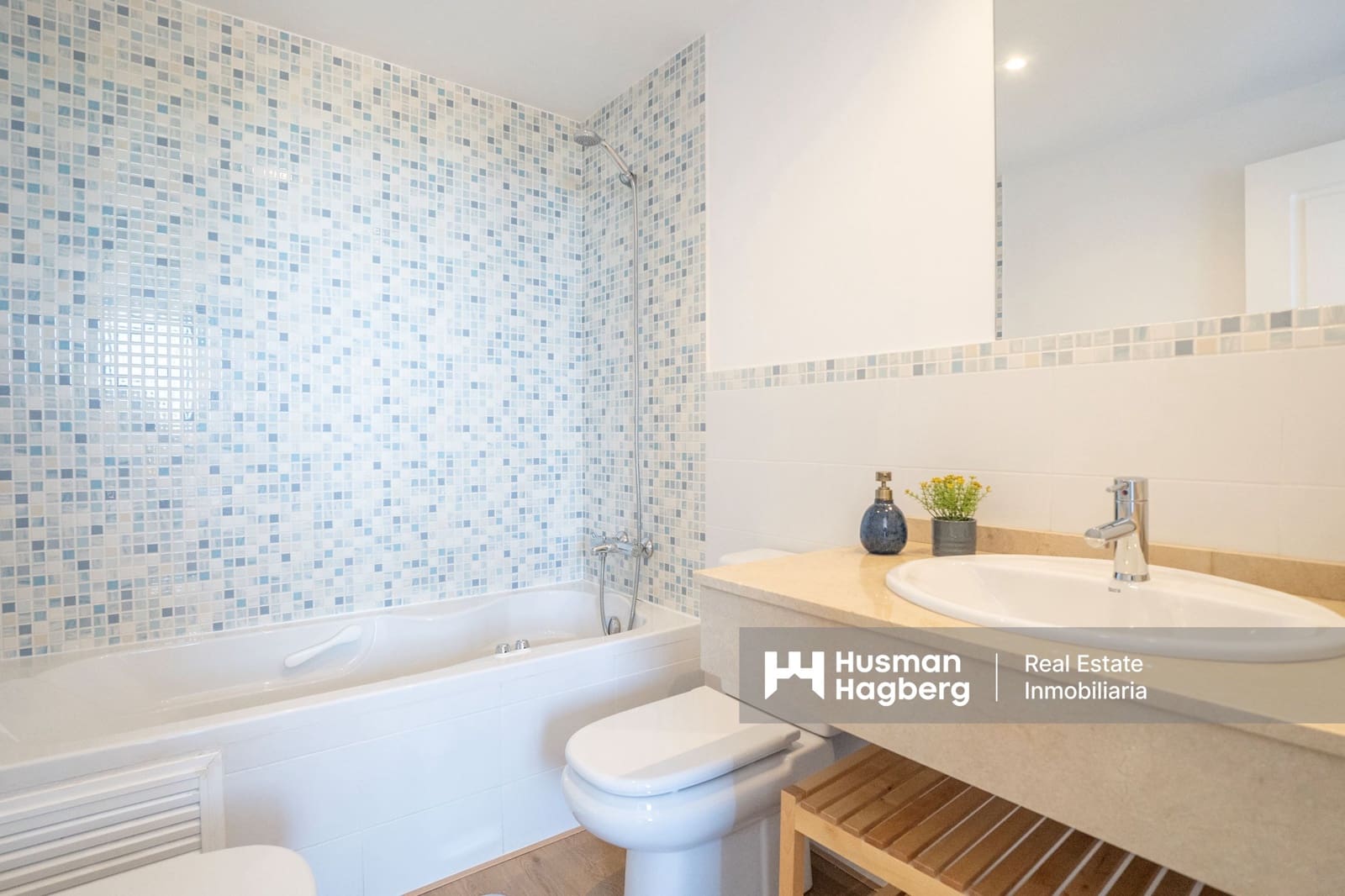 2 makuuhuone Omakotitalo myytävänä paikassa Benidorm mukana uima-altaan - 325 000 € (Ref: 10029044)