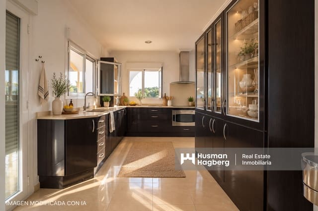 4 soveværelse Villa til salg i Dénia med swimmingpool - € 799.000 (Ref: 10050678)