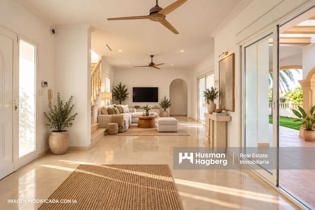 4 soveværelse Villa til salg i Dénia med swimmingpool - € 799.000 (Ref: 10050678)