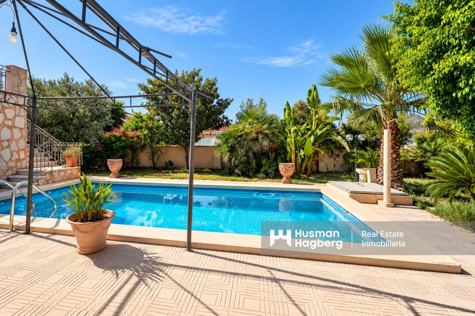 3 bedroom Villa for sale in Denia with pool - € 660,000 (Ref: 10057930)