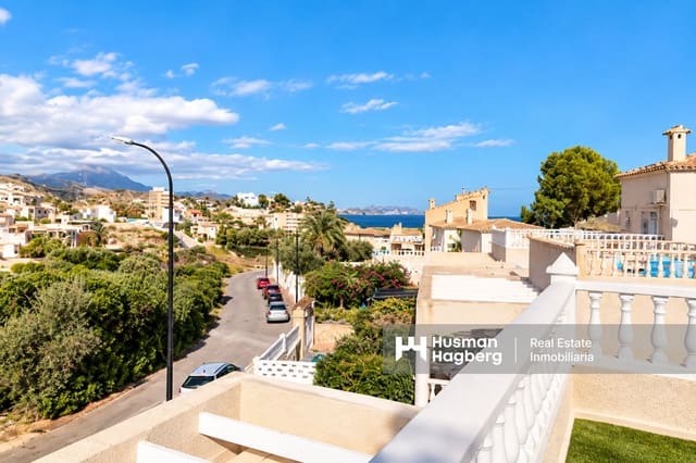 3 sovrum Villa till salu i El Campello med garage - 550 000 € (Ref: 10077522)