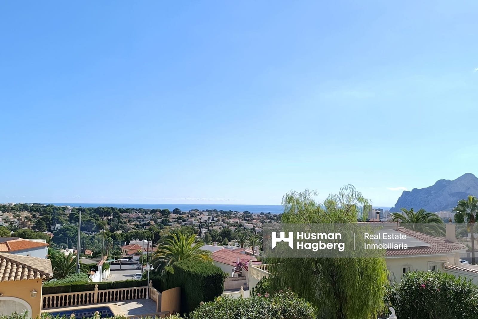 Chalet de 4 habitaciones en Calpe / Calp en venta con piscina - 695.000 € (Ref: 10091030)