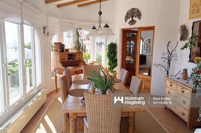 Chalet de 4 habitaciones en Cometa - Carrió, Calpe / Calp en venta con piscina - 695.000 € (Ref: 10091030)