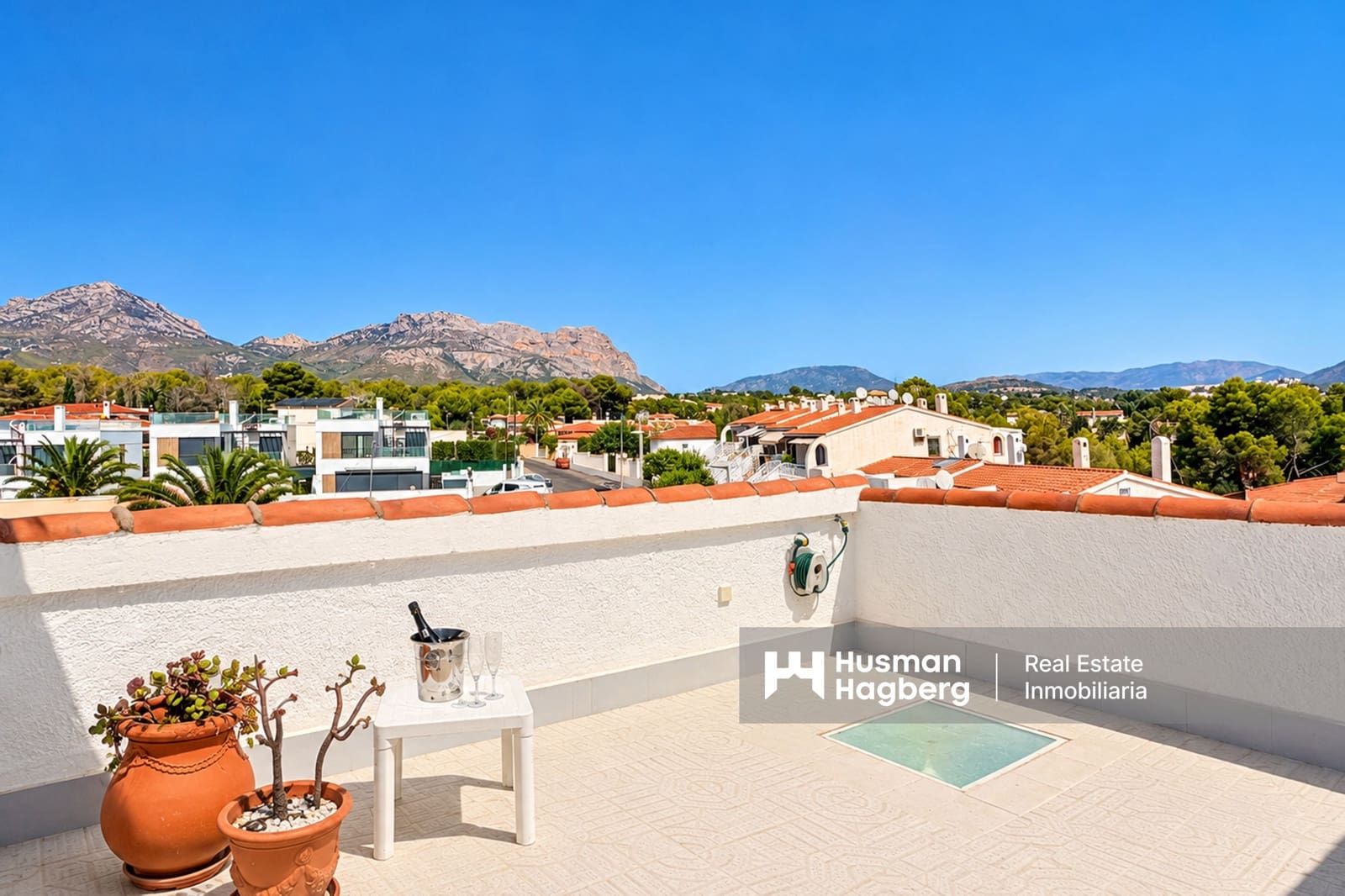 2 sovrum Villa till salu i La Nucia med pool garage - 295 000 € (Ref: 10111264)